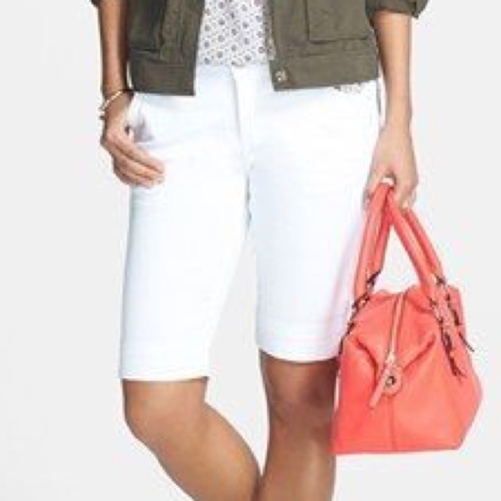The Limited White Exact Stretch Shorts